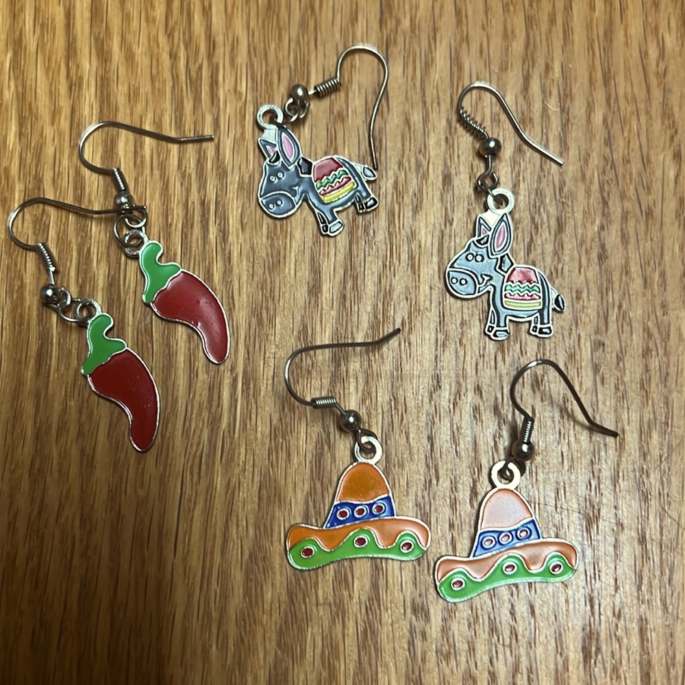 Lot Of 3 Earrings